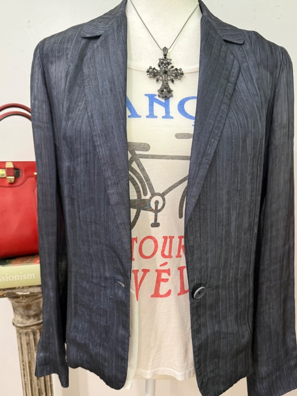 Layer this 90's Emanuel by Ungaro Crinkled  Linen Single Button Blazer SZ 4/38